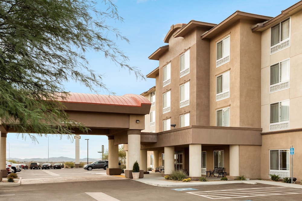 holiday inn hotel and suites barstow an ihg hotel
