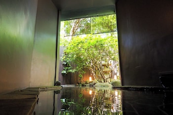 izu