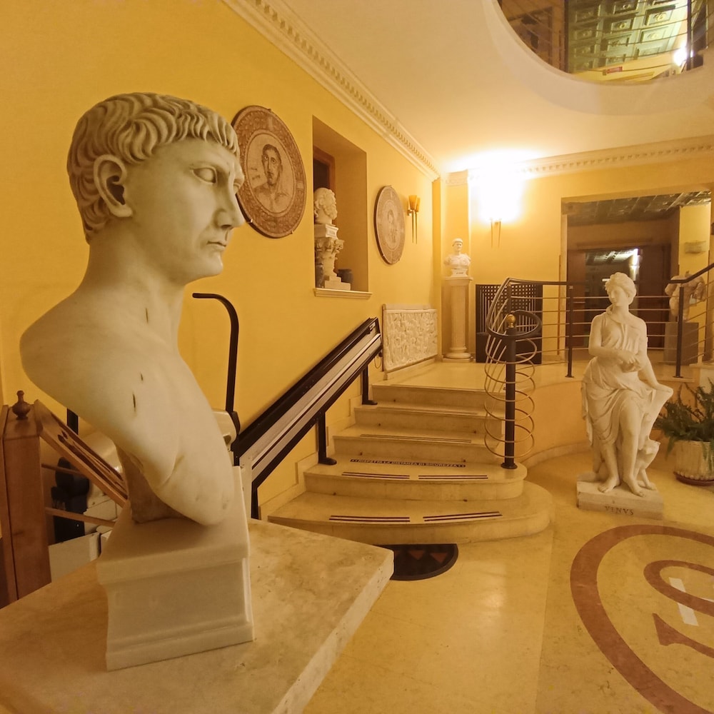 hotel seccy boutique art and museum