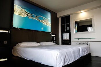 4us la manga vip hote