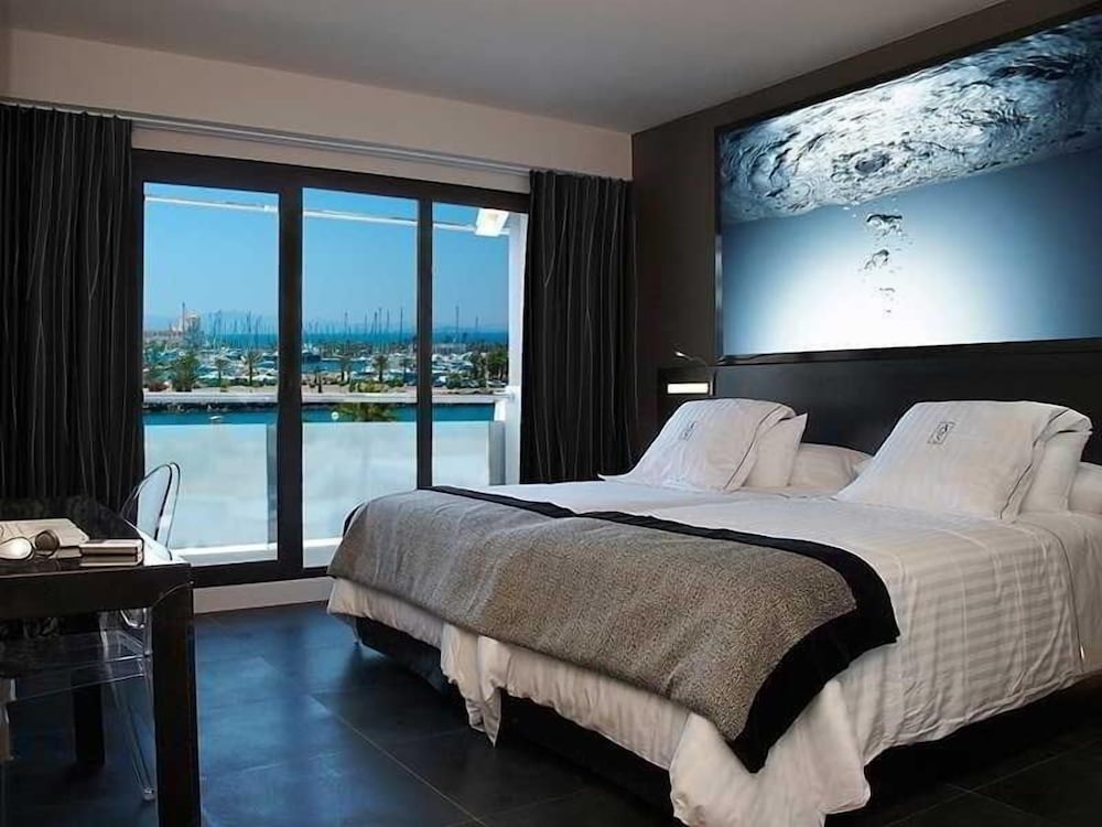 4us la manga vip hote