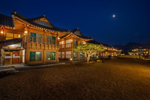 jeonju wangyijimil hanok hotel