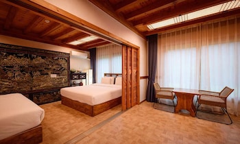 jeonju wangyijimil hanok hotel