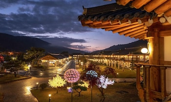 jeonju wangyijimil hanok hotel