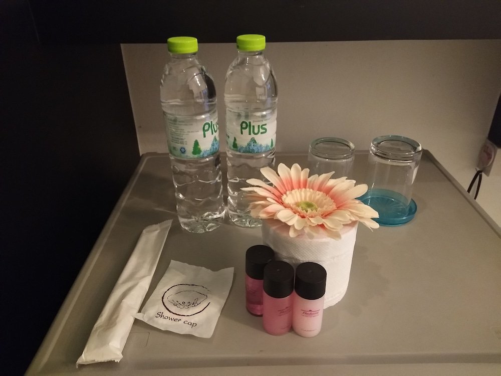 roomquest chonburi phanat nikhom
