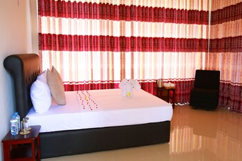rivonway hotel and tours polonnaruwa