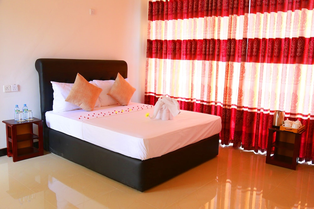 rivonway hotel and tours polonnaruwa