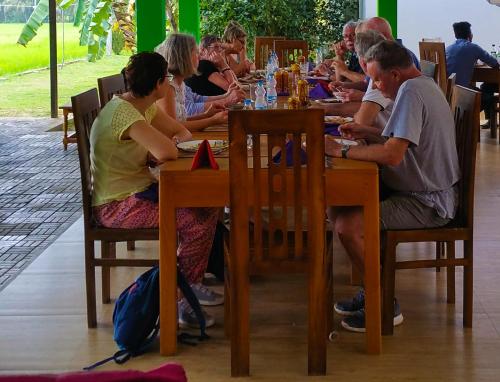 rivonway hotel and tours polonnaruwa