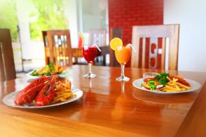 rivonway hotel and tours polonnaruwa