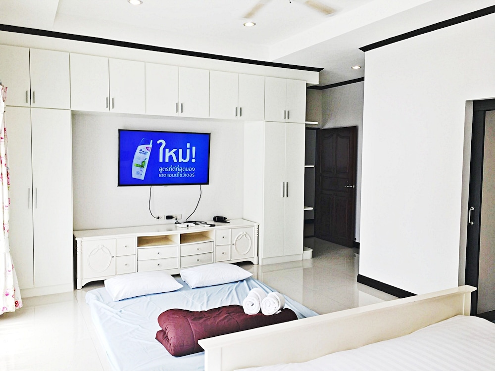 punika pool villa hua hin