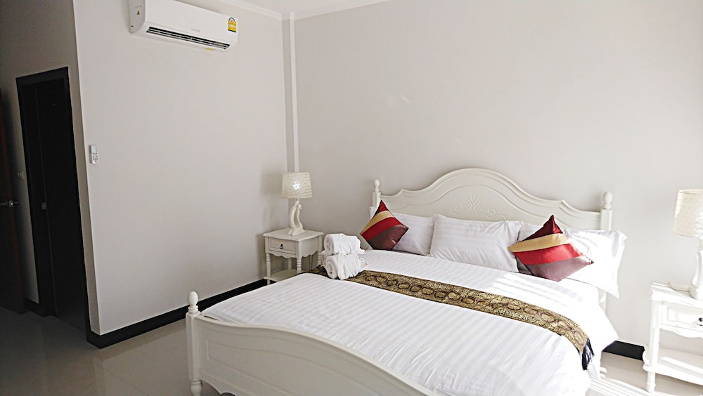 punika pool villa hua hin