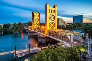 embassy suites by hilton sacramento riverfront promenade