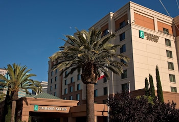 embassy suites by hilton sacramento riverfront promenade