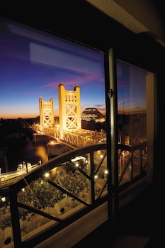 embassy suites by hilton sacramento riverfront promenade