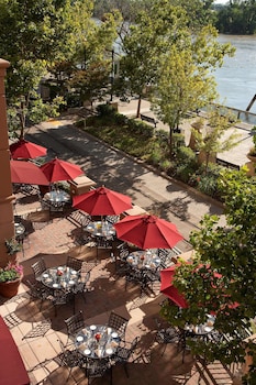 embassy suites by hilton sacramento riverfront promenade