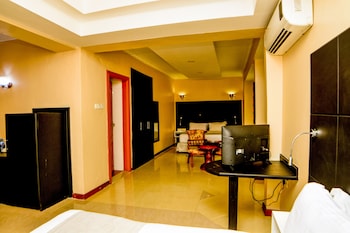 isamilo grand hotel