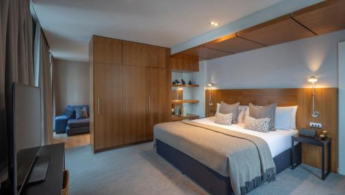 clayton hotel london wall