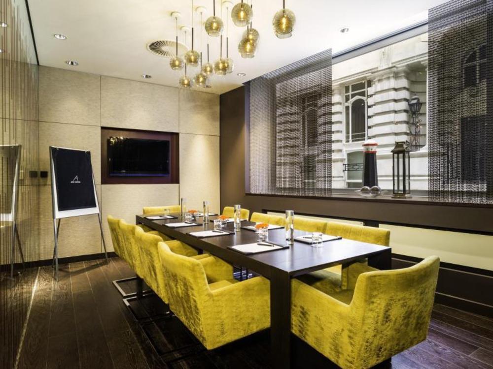 clayton hotel london wall