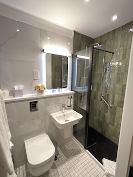 waterloo townhouse and suites