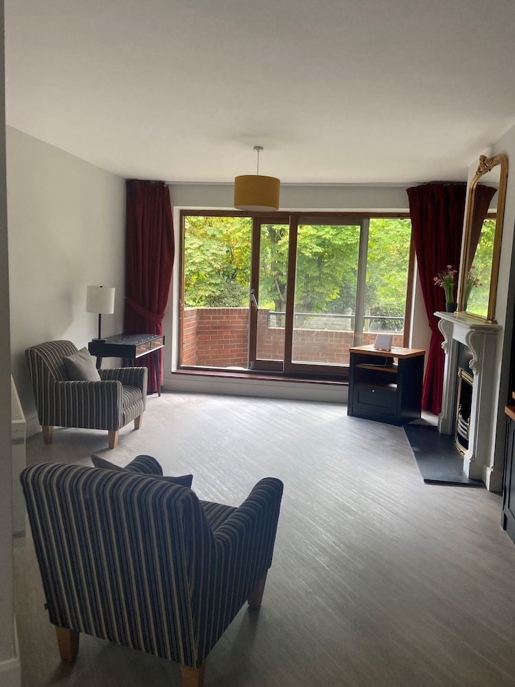 waterloo townhouse and suites