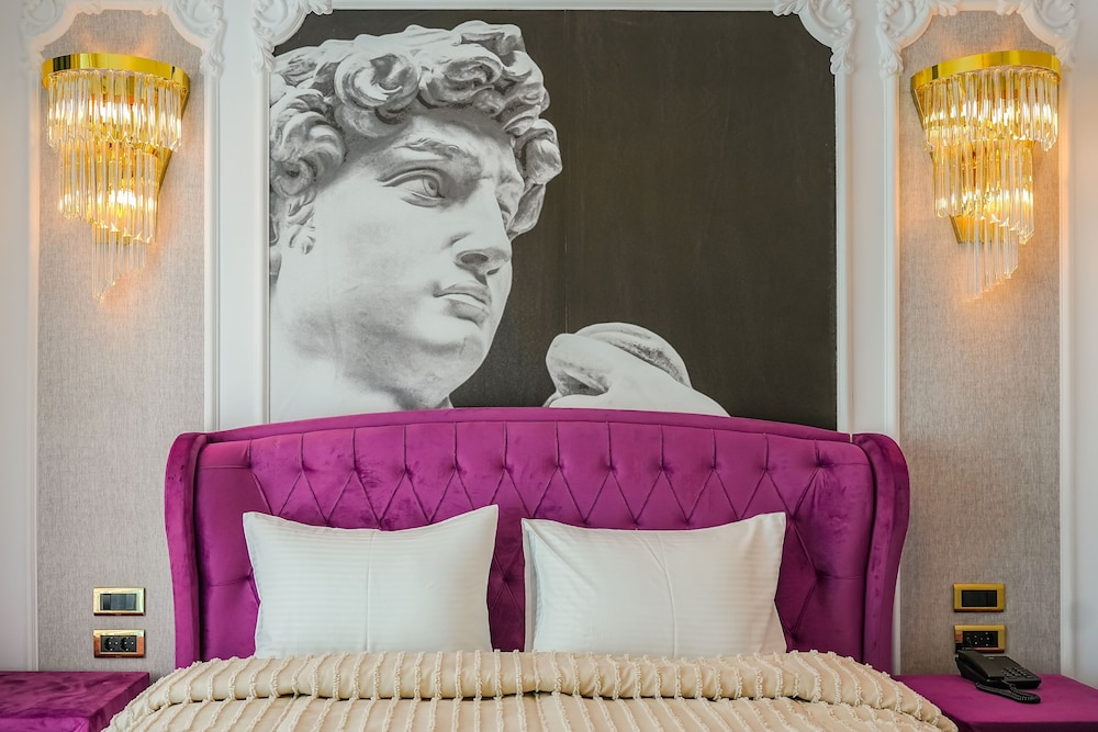 w regal boutiqueandspa