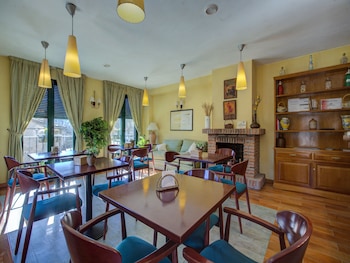 hostal la chata by vivere stays