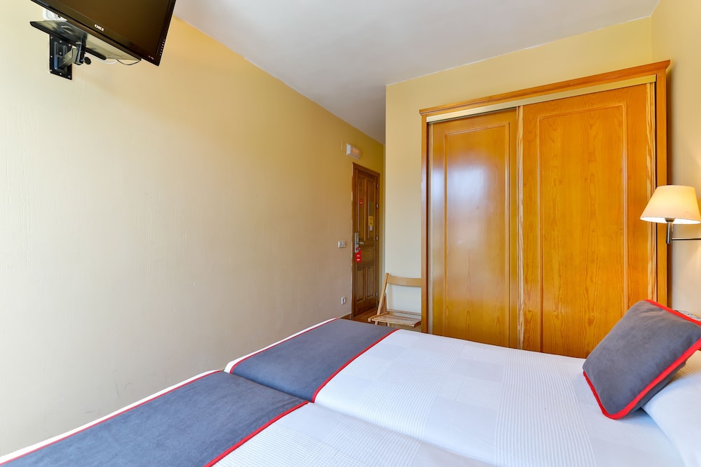 hostal la chata by vivere stays