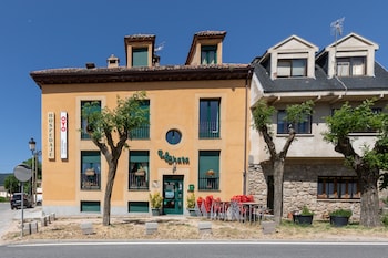 hostal la chata by vivere stays