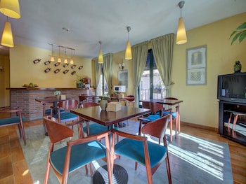 hostal la chata by vivere stays