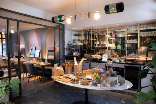 maison elle paris etoile