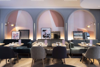 maison elle paris etoile
