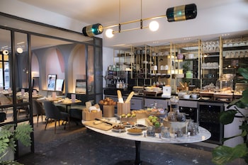 maison elle paris etoile