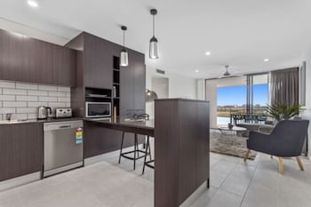 property vine north shore kawana and waterline