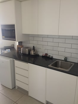 property vine north shore kawana and waterline