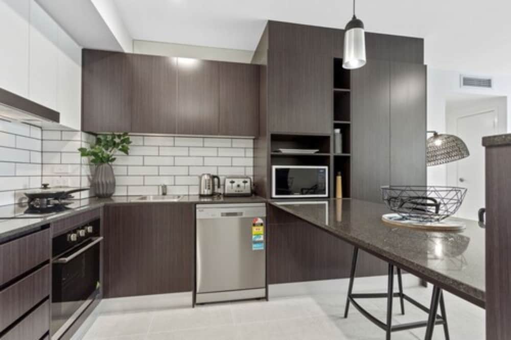 property vine north shore kawana and waterline
