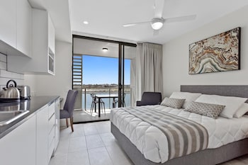 property vine north shore kawana and waterline