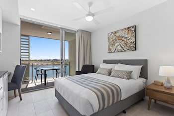 property vine north shore kawana and waterline