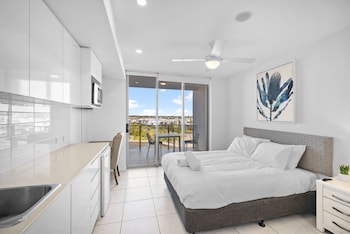 property vine north shore kawana and waterline