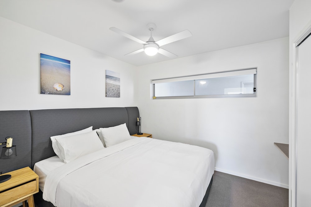 property vine north shore kawana and waterline