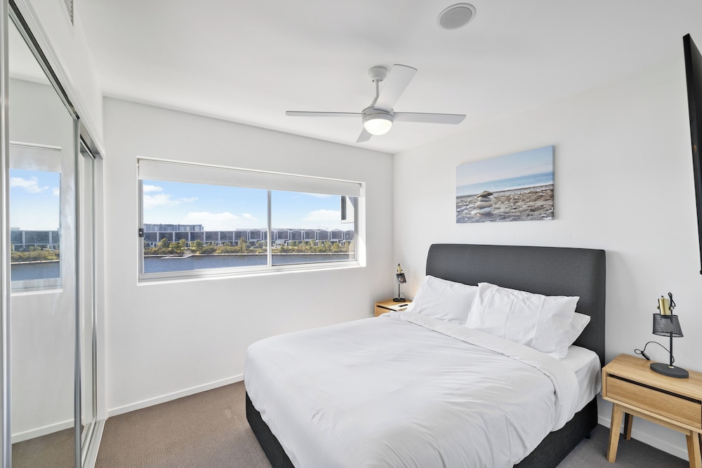 property vine north shore kawana and waterline