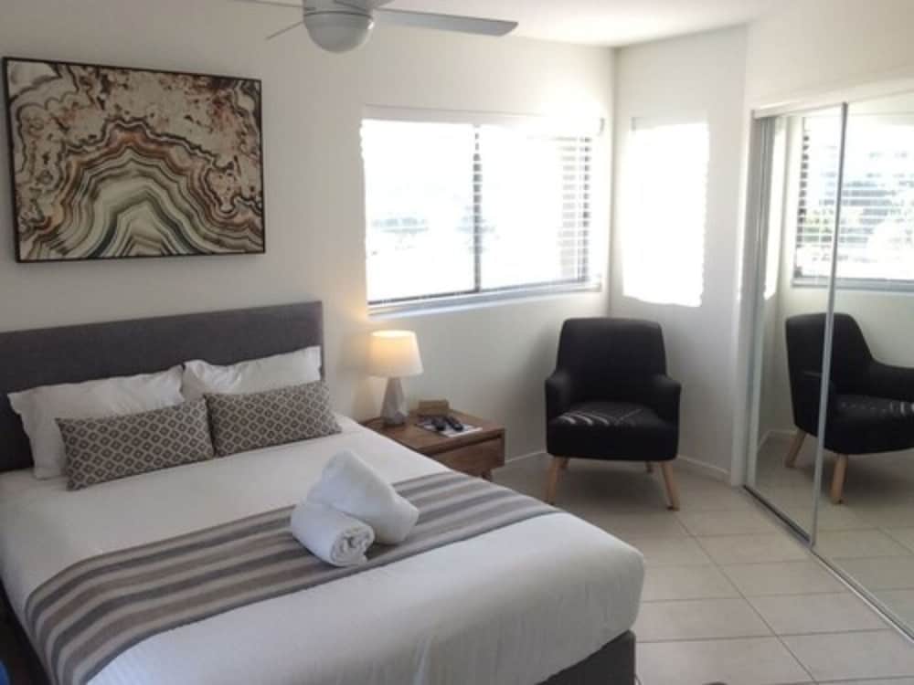 property vine north shore kawana and waterline