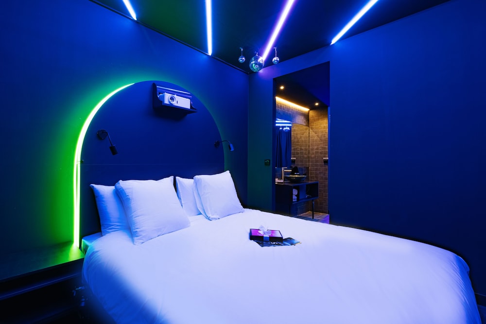 supper hotel