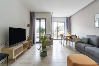 limehome barcelona rector triado