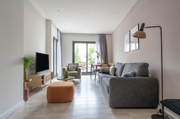 limehome barcelona rector triado