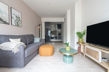 limehome barcelona rector triado