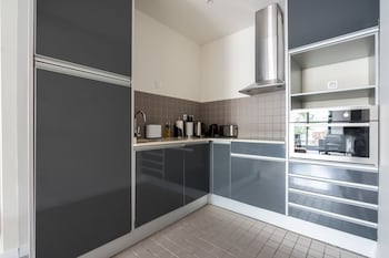 limehome barcelona rector triado