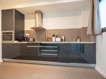 limehome barcelona rector triado