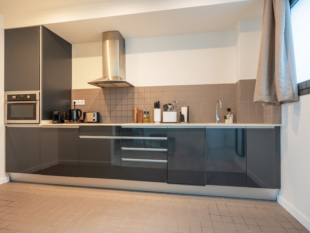 limehome barcelona rector triado