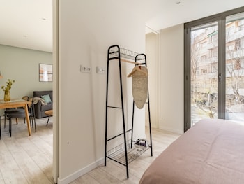 limehome barcelona rector triado