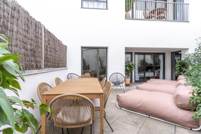 limehome barcelona rector triado